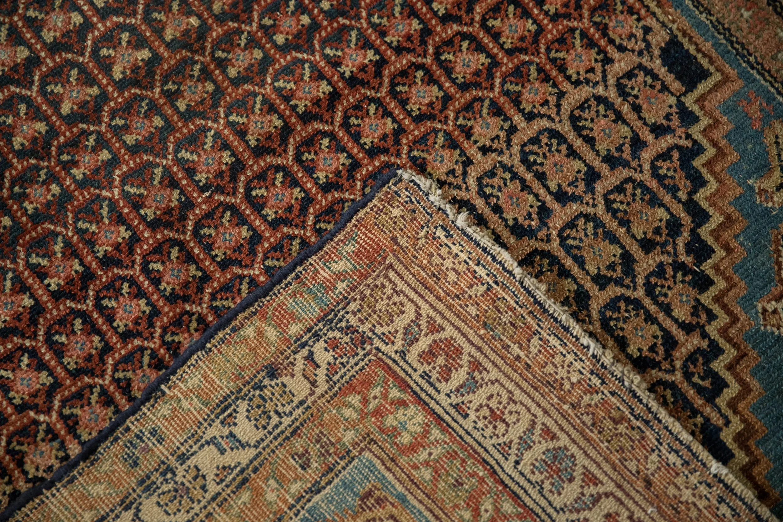 4x5.5 Antique Distressed Hamadan Rug