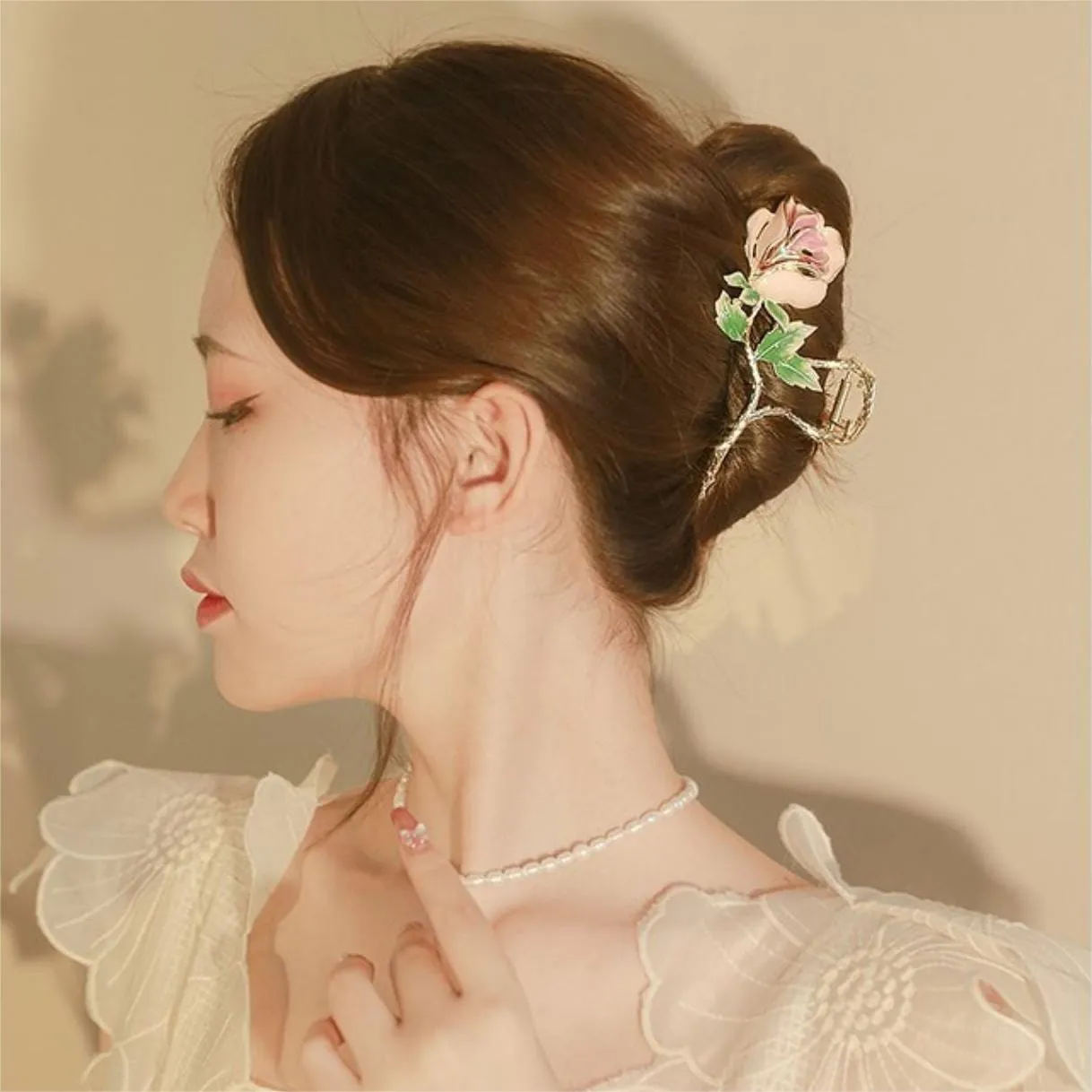 Chic Enamel Pink Rose Chignon Claw Clip Hair Clip