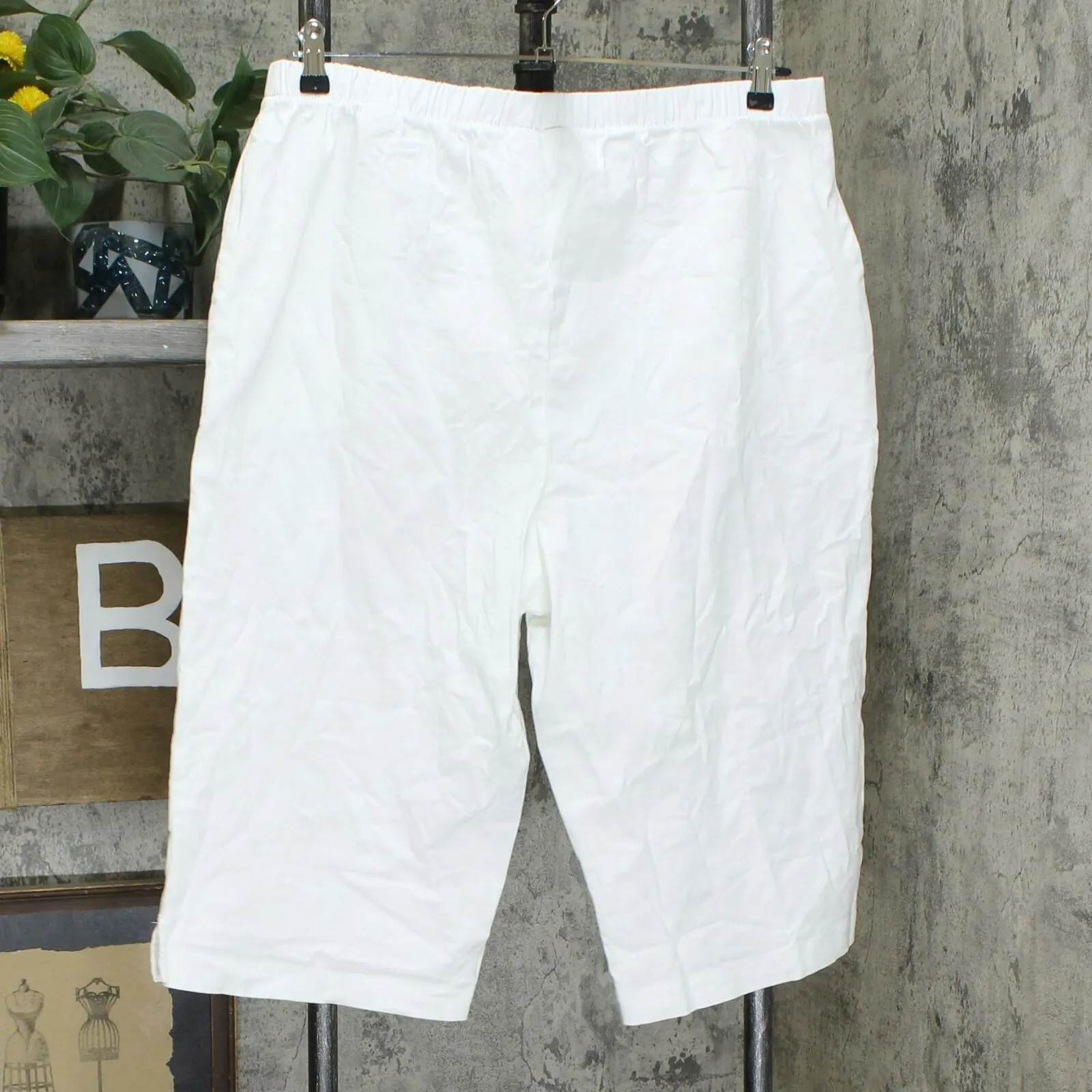 Denim & Co. How Timeless Stretch Twill 2 Pocket Pedal Pushers White XL