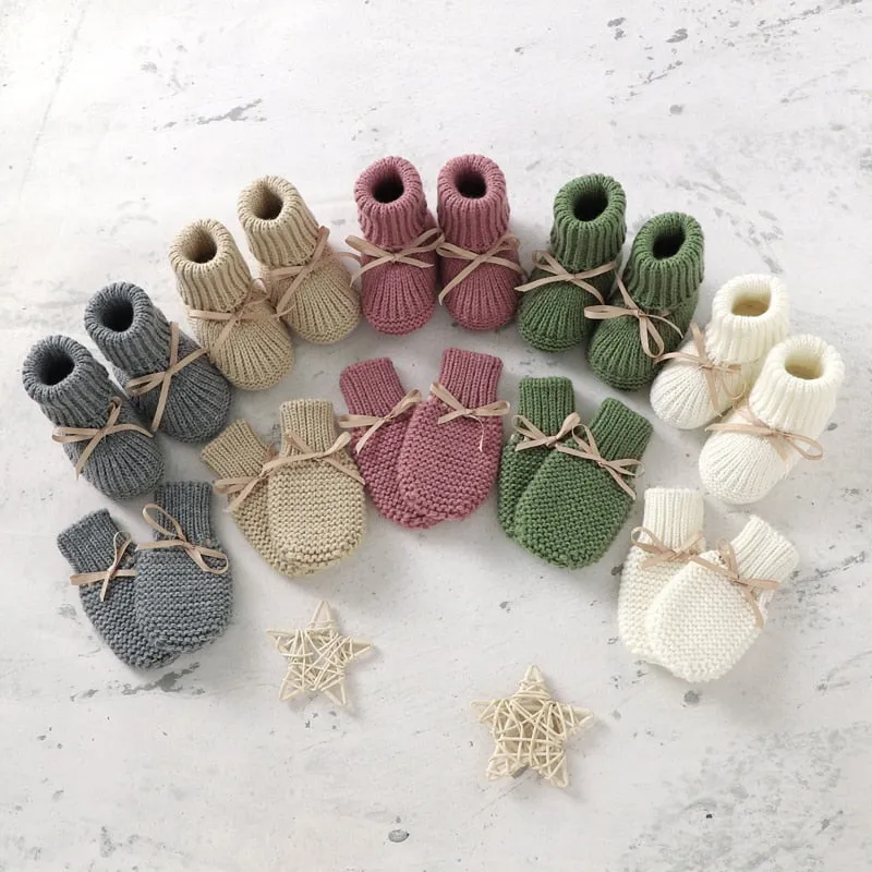 Knitted Booties & Mittens Set