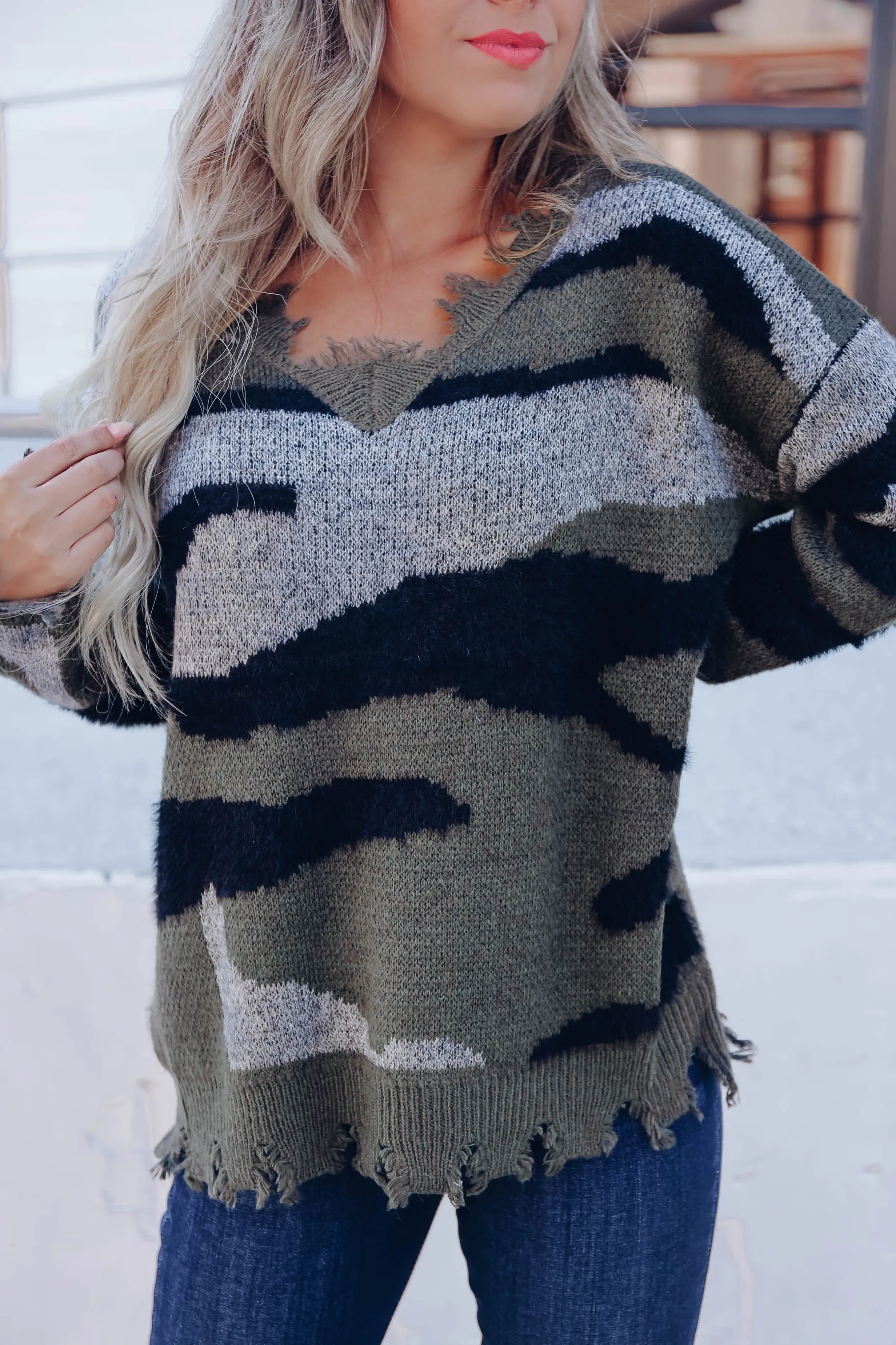 Remington Distressed Sweater - Camo